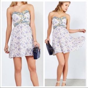 UO Kimchi Blue Strapless Dress